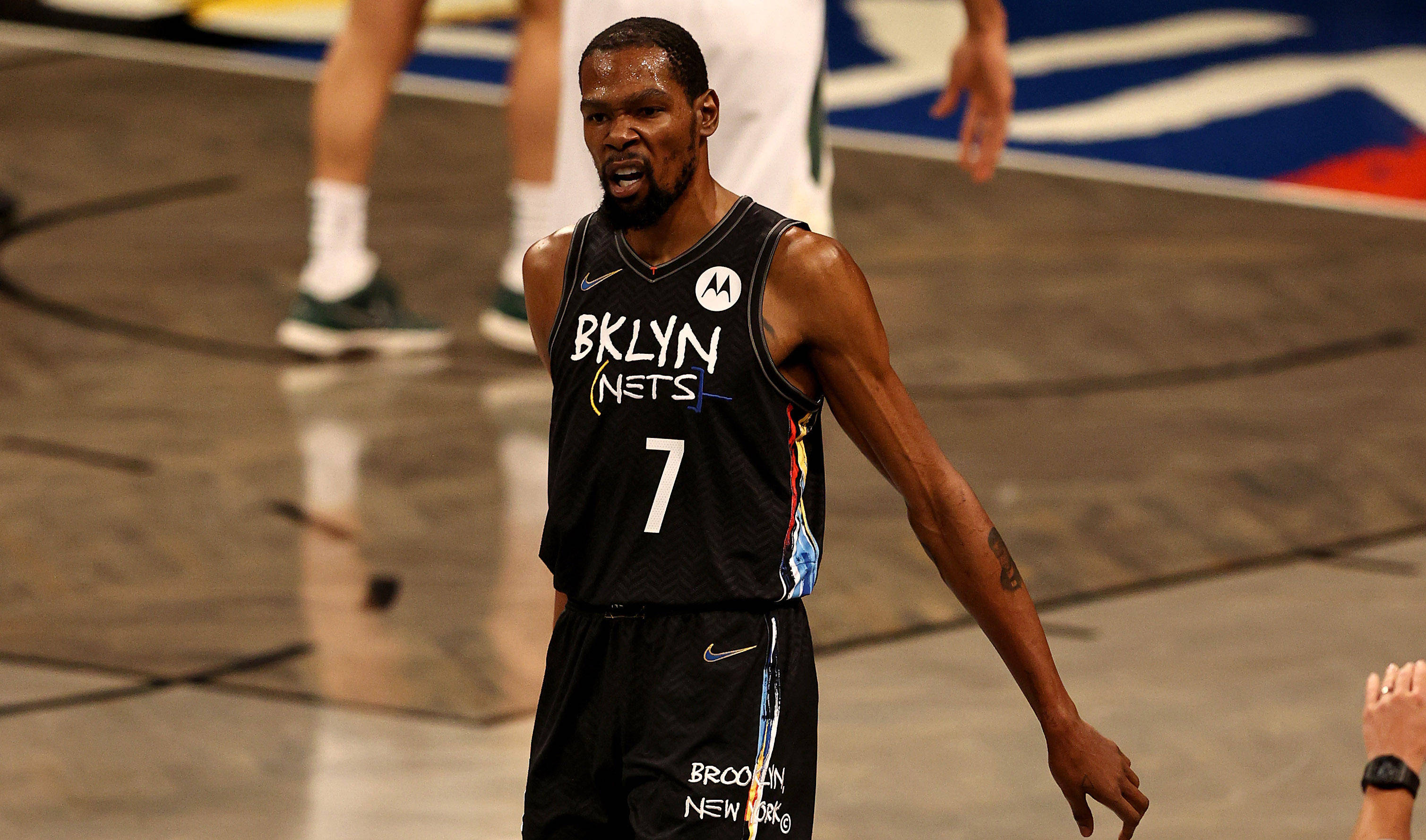 哈兰德焦点对战，字母哥与60激战篮网分钟，重返赛场胜负难料！-爱游戏全站