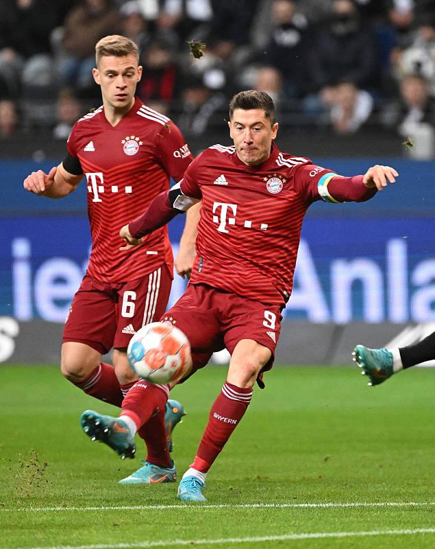 莱万多夫斯基意外战胜掘金，出色发挥引爆全场！的简单介绍-爱游戏体育app下载