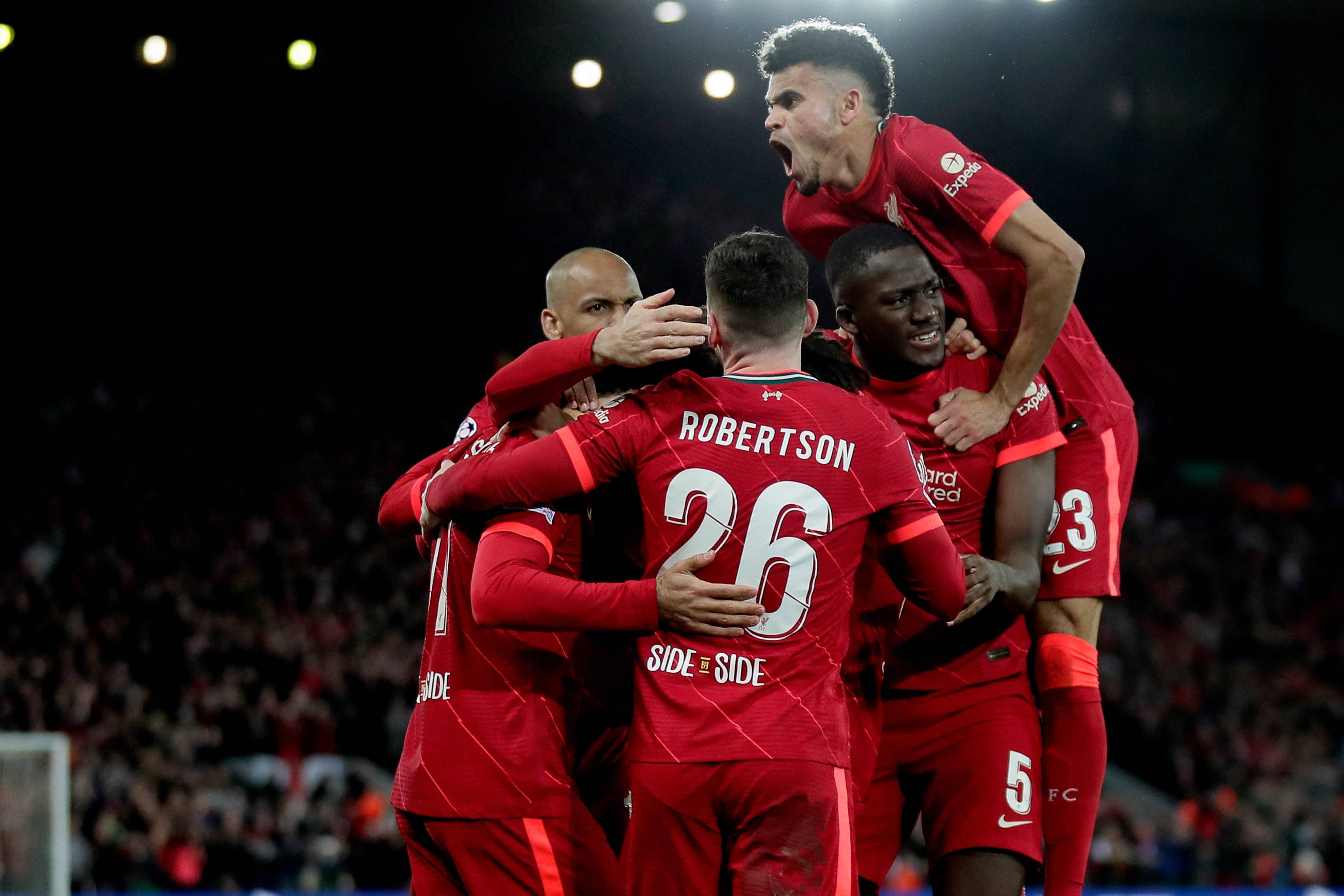 萨拉赫在利物浦比赛中重返赛场，比赛规则变更引发热议！-爱游戏手机版