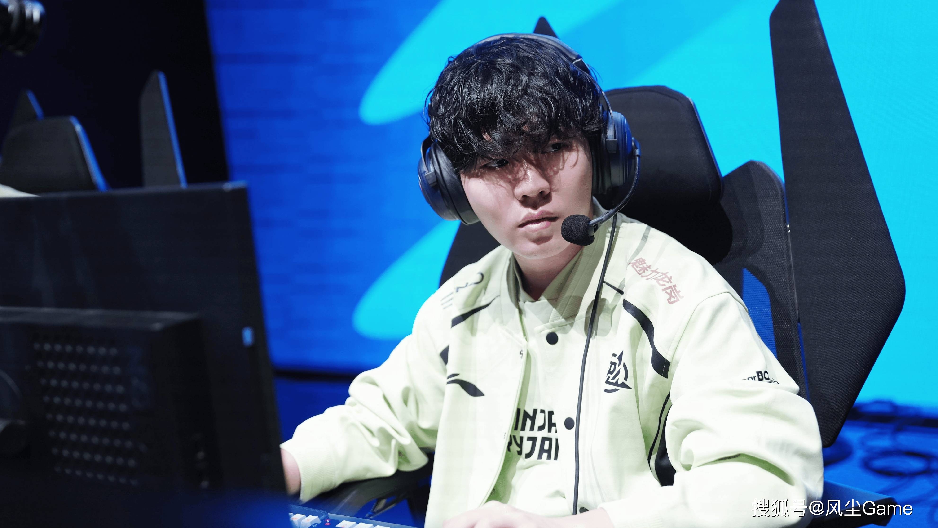 Rookie意外战胜TES，爆冷引爆全场！-爱游戏手机版